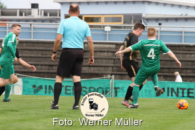 2021-08-28  Hoyerswerdaer FC II in grn - SV Laubusch in schwarz5:1 (2:1) Foto: Werner