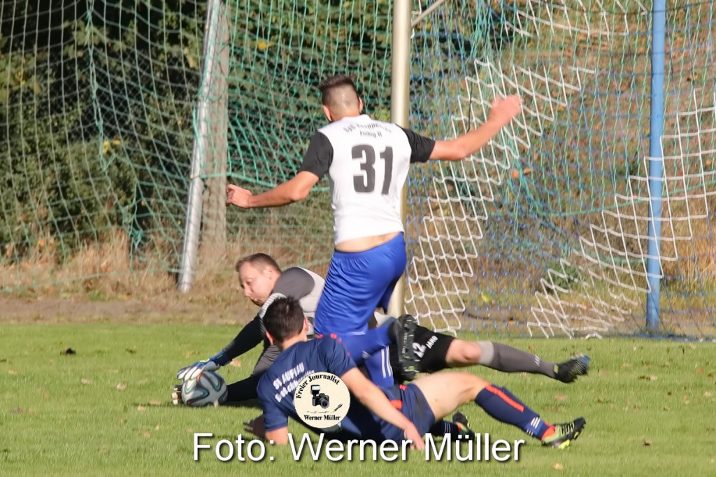 2021-10-09 Pokal SpG Knappensee / Zeiig 2. in wei - SV Aufbau Deutschbaselitzin blau 0:5 (0:3)Foto: 