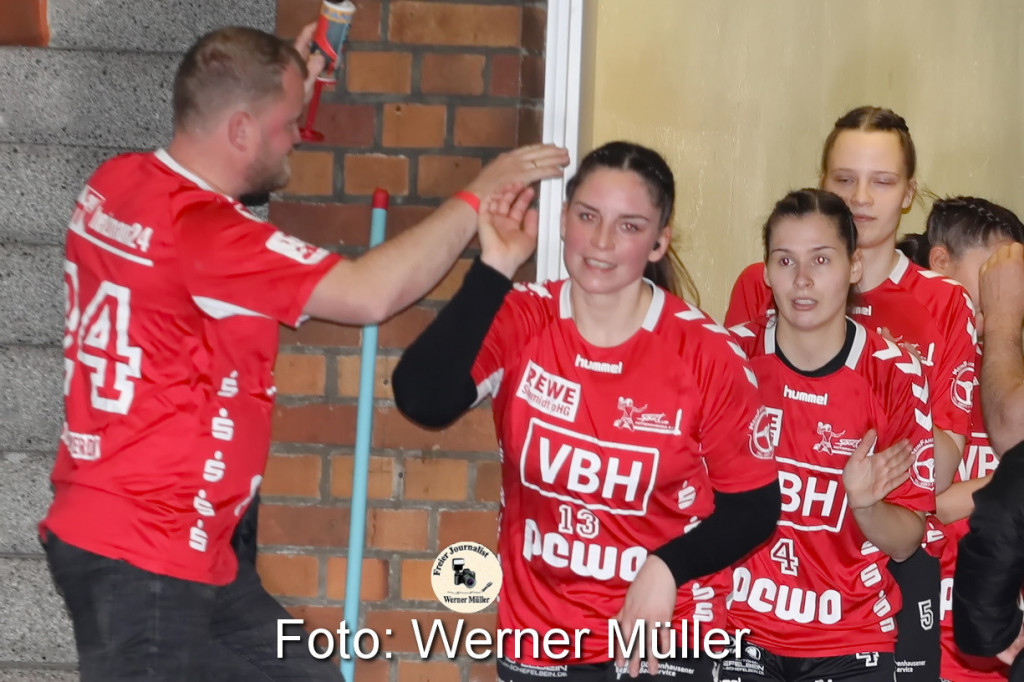 2022-03-19SC Hoyerswerda in rot - HV Chemnitz II in schwarz 28:24 (13:11)Foto: Werner Mller