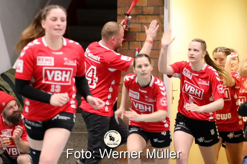 2022-03-19SC Hoyerswerda in rot - HV Chemnitz II in schwarz 28:24 (13:11)Foto: Werner Mller