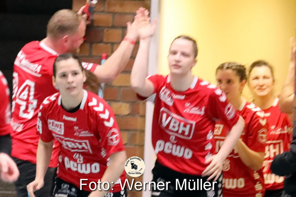 2022-03-19SC Hoyerswerda in rot - HV Chemnitz II in schwarz 28:24 (13:11)Foto: Werner Mller