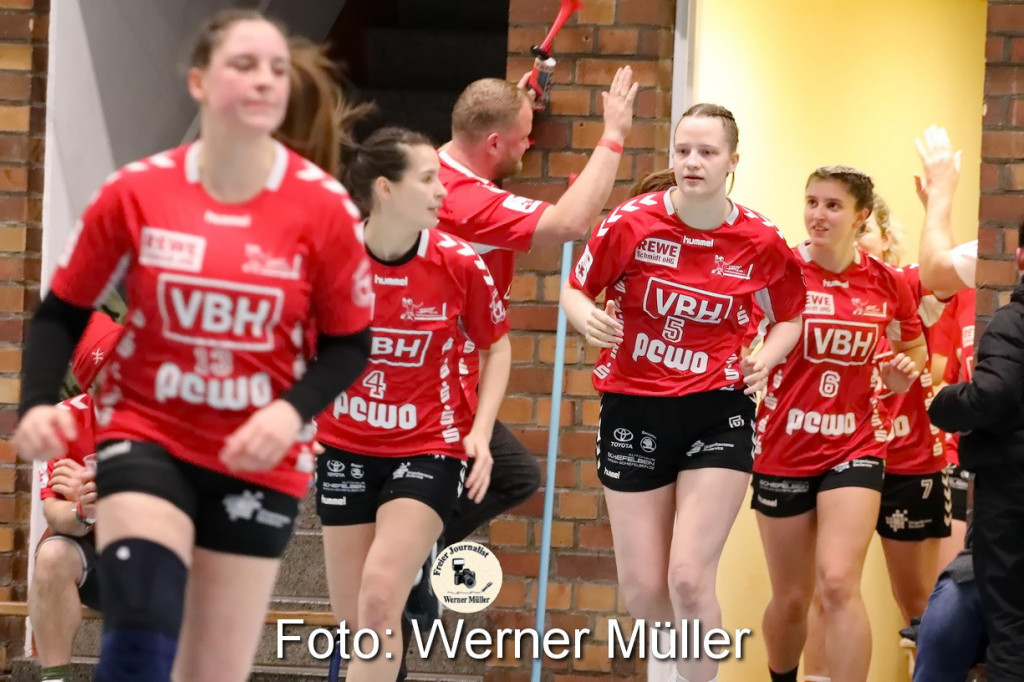 2022-03-19SC Hoyerswerda in rot - HV Chemnitz II in schwarz 28:24 (13:11)Foto: Werner Mller