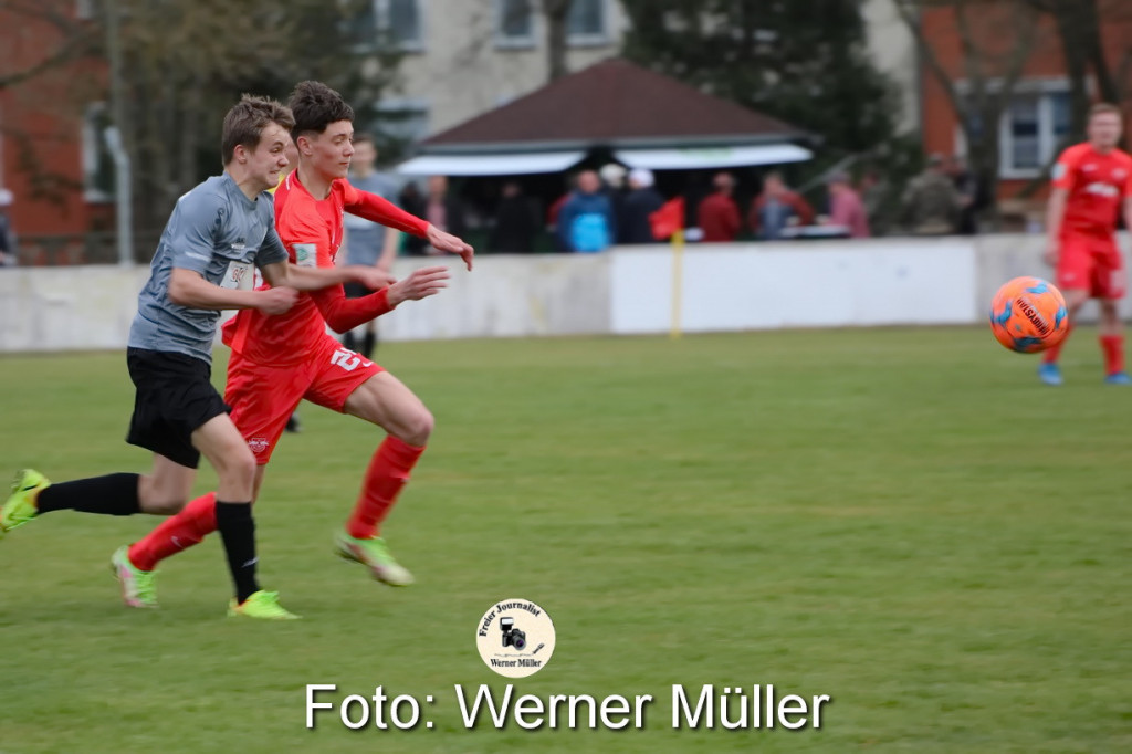 2022-03-26 Pokalspiel B- Jun Hoyerswerdaer FC in rot- RB Leipzig in grau 0:11 (0:5) Foto: Werner Mll