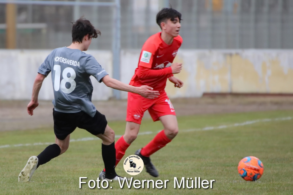 2022-03-26 Pokalspiel B- Jun Hoyerswerdaer FC ingrau- RB Leipzig in rot 0:11 (0:5) Foto: Werner Mlle