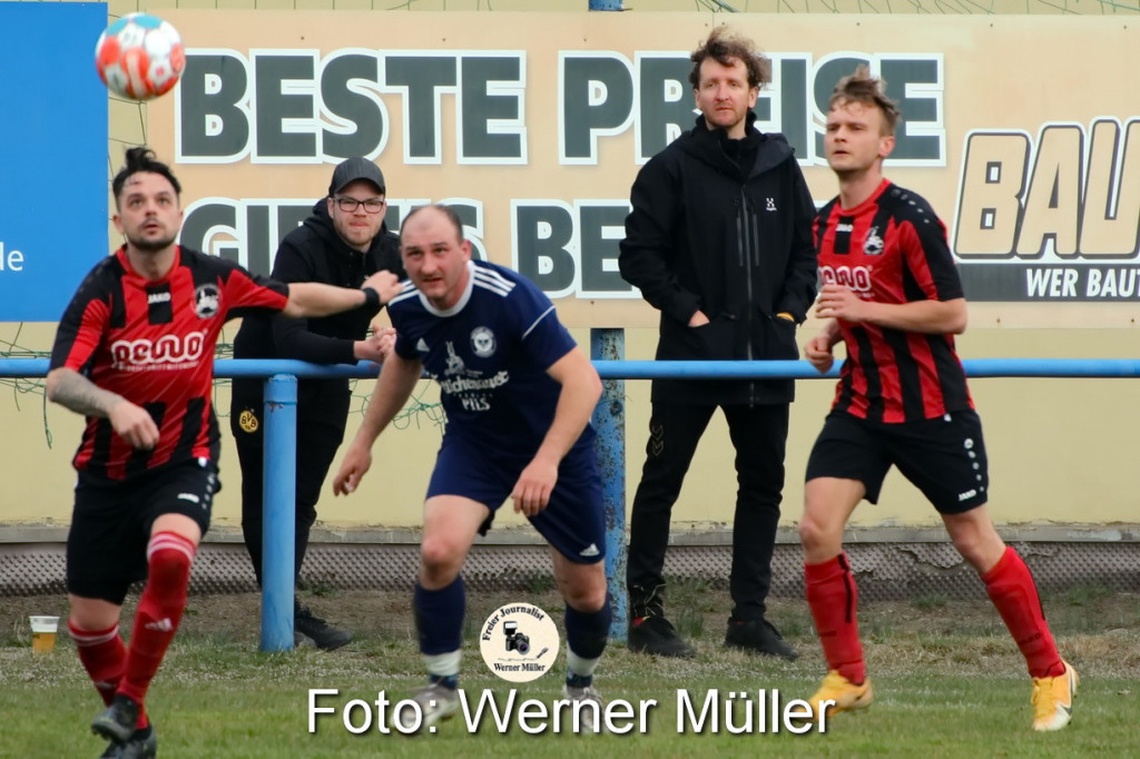 2022-03-26 Testspiel DJK Blau Wei Wittichenau in blau- LSV Bergen in rot-schwarz 3:2 (1:2)Foto: Wern