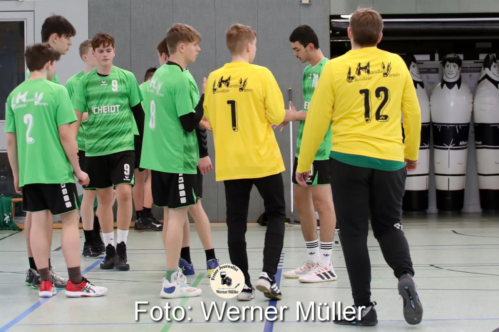 2021-04-02 LHV B- JugendLHV Hoyerswerda in grn -HSV Dresden in rot 19:31 Foto: Werner Mller