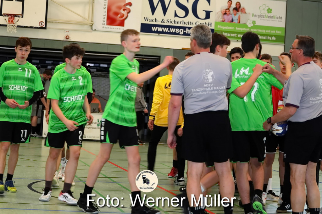 2021-04-02 LHV B- JugendLHV Hoyerswerda in grn -HSV Dresden in rot 19:31 Foto: Werner Mller
