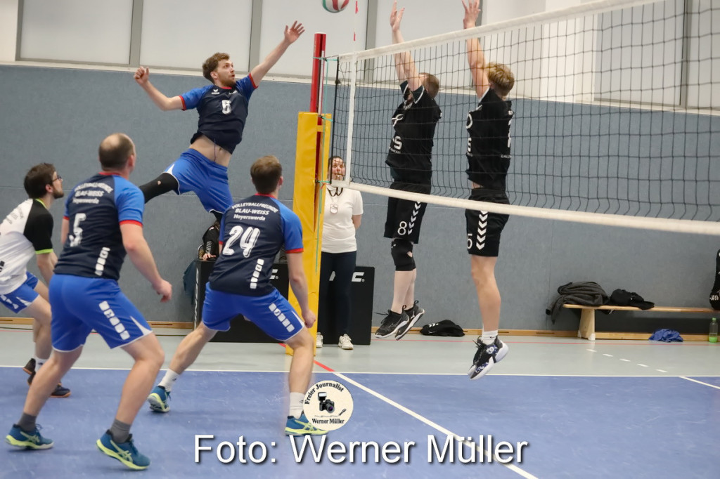 2022-04-08-WM-616c4b5704452411bc6.jpg