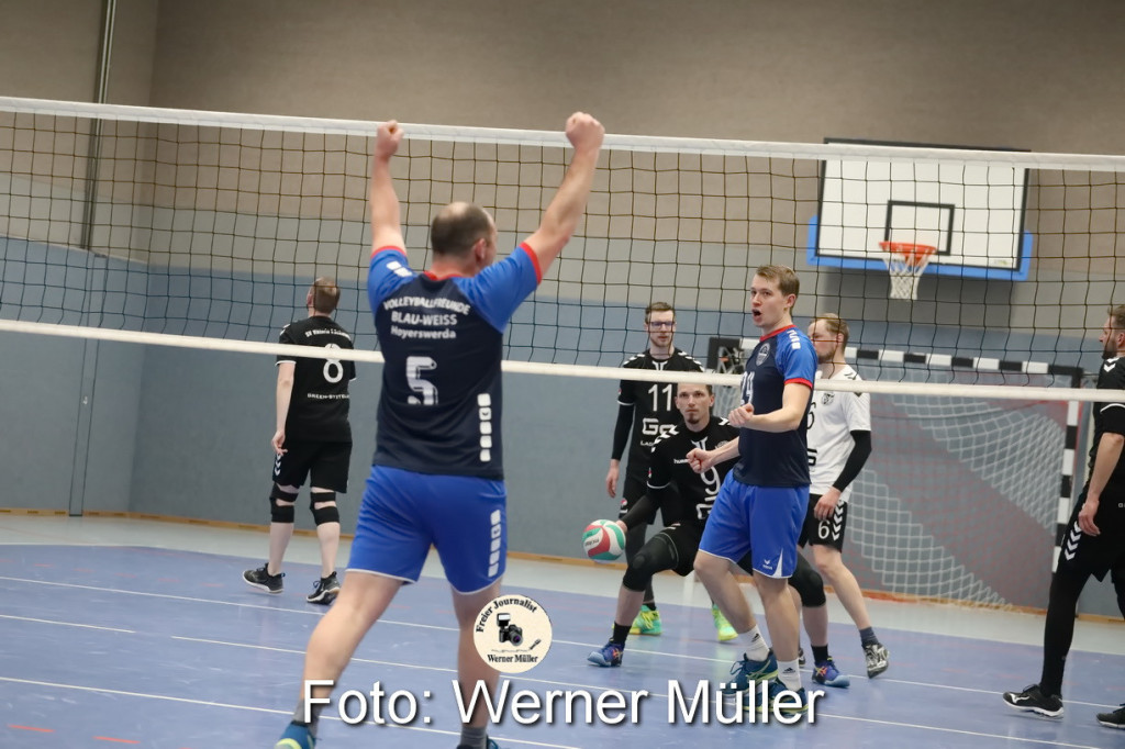 2022-04-08-WM-65736842a441491b7de.jpg