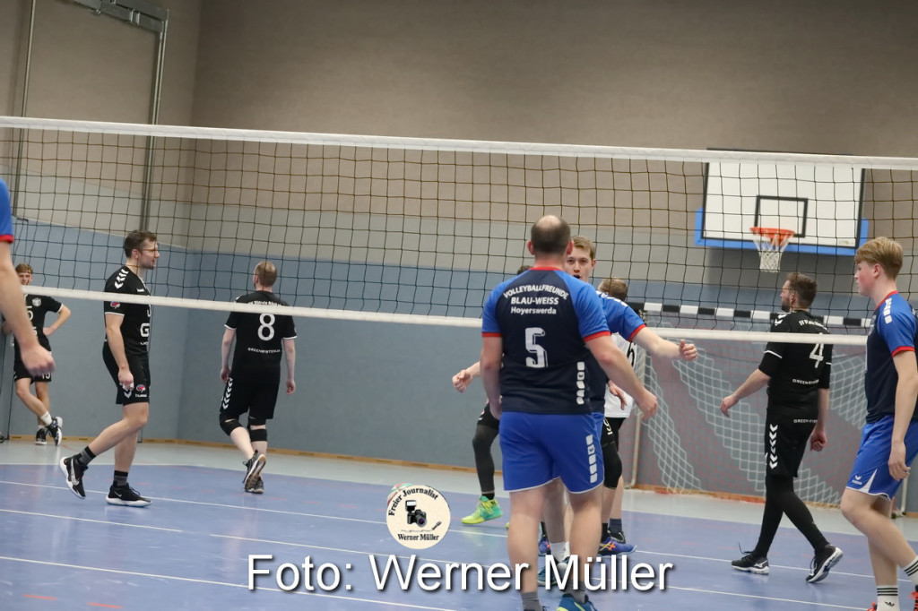 2022-04-08-WM-6597670489153a38da5.jpg