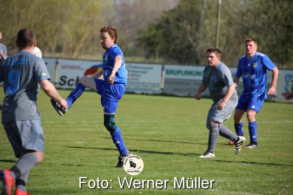 2021-04-23-WM-221bfbf54915de0aad5.jpg