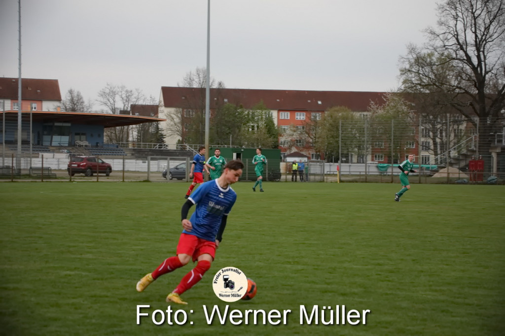 2022-04-24-WM-149cb3c806a2065a011.jpg