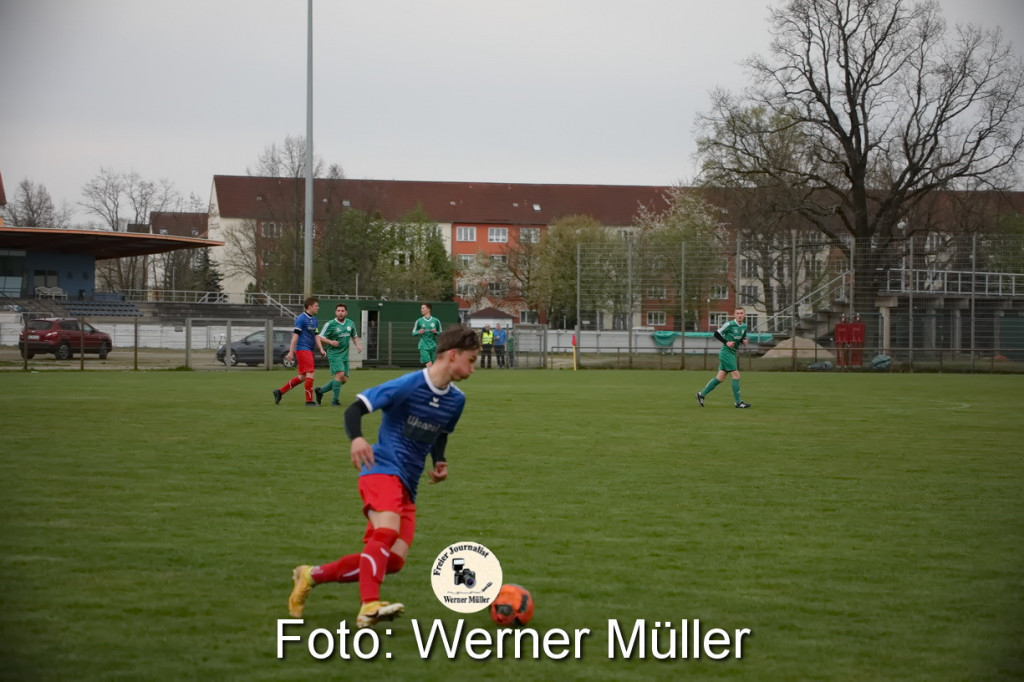 2022-04-24-WM-15044addcbe419ba3f5.jpg