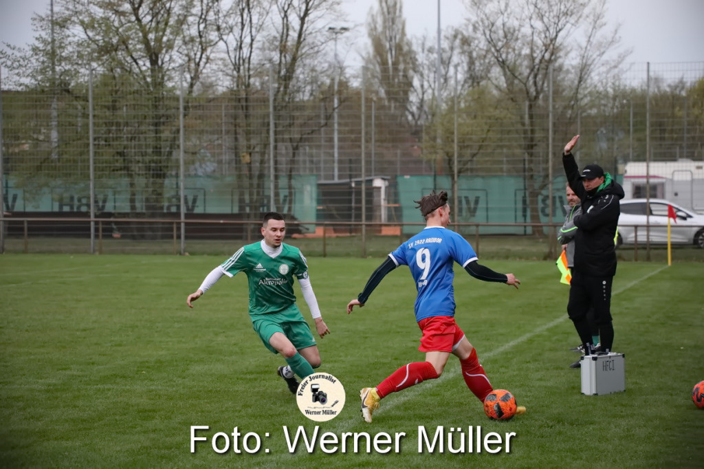 2022-04-24-WM-1903db87c3bc2386e64.jpg