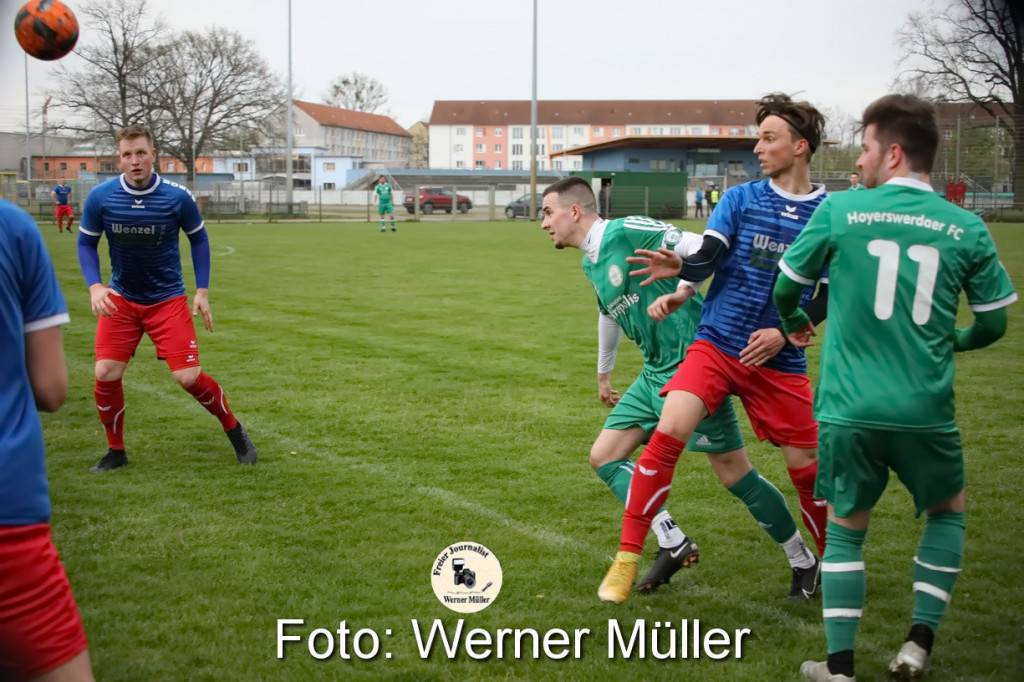 2022-04-24-WM-1955f2ac266cd28ca39.jpg