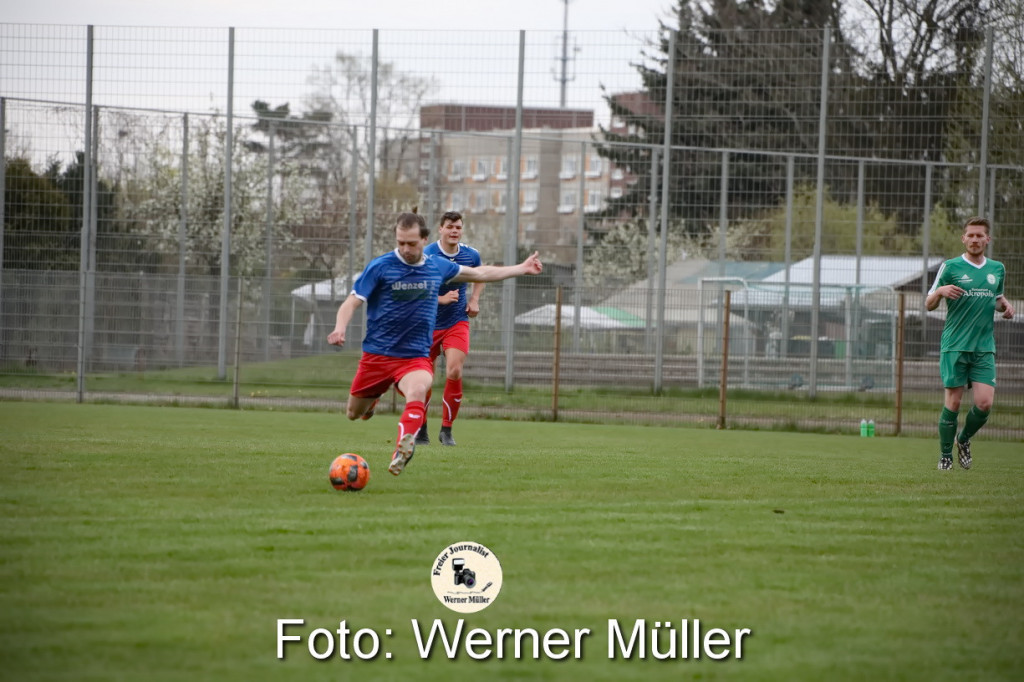 2022-04-24-WM-2410dd7099972ddbaad.jpg