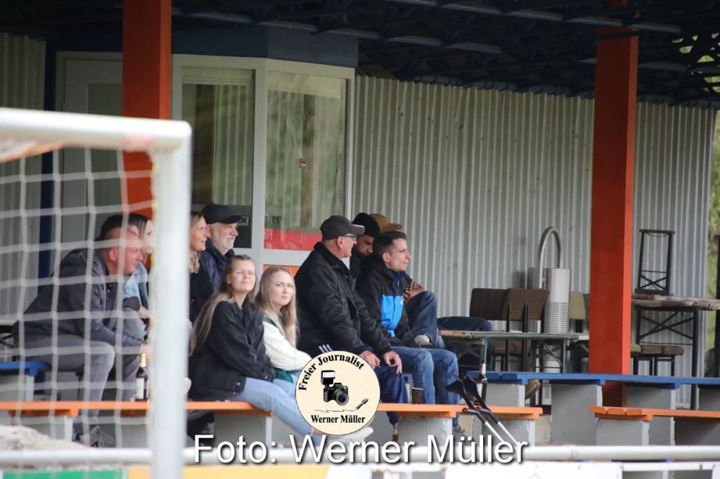 2022-04-30-M-22917727322dc975ed4.jpg