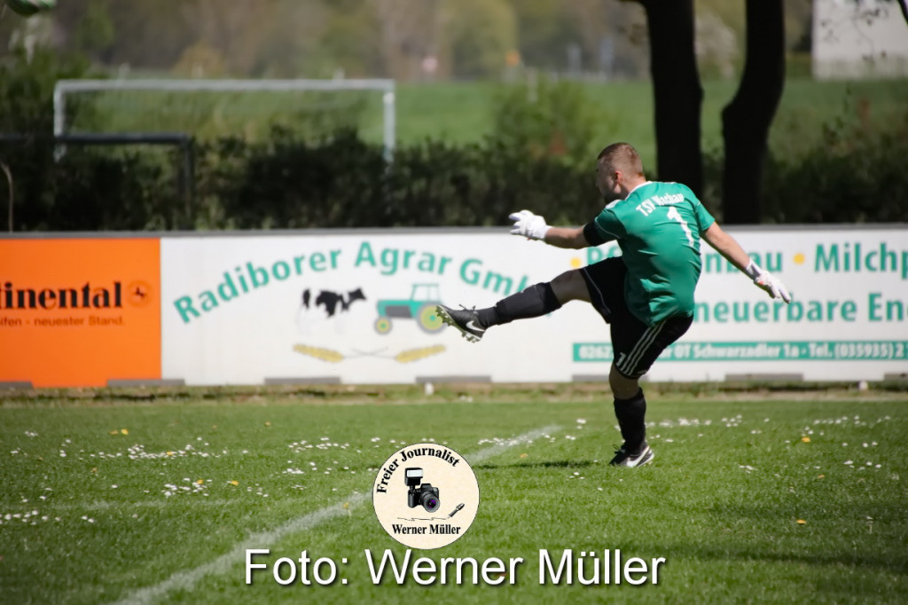 2022-05-01-WM-2080fad67ddd9749eb2.jpg