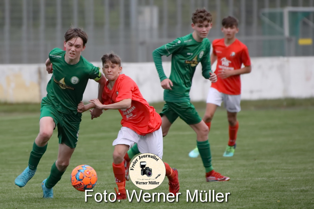 2022-05-08 C- Junioren Landesklasse Hoyerswerdaer FC in grn - SC Borea II in rot 0:3 (0:1) Foto: Wer