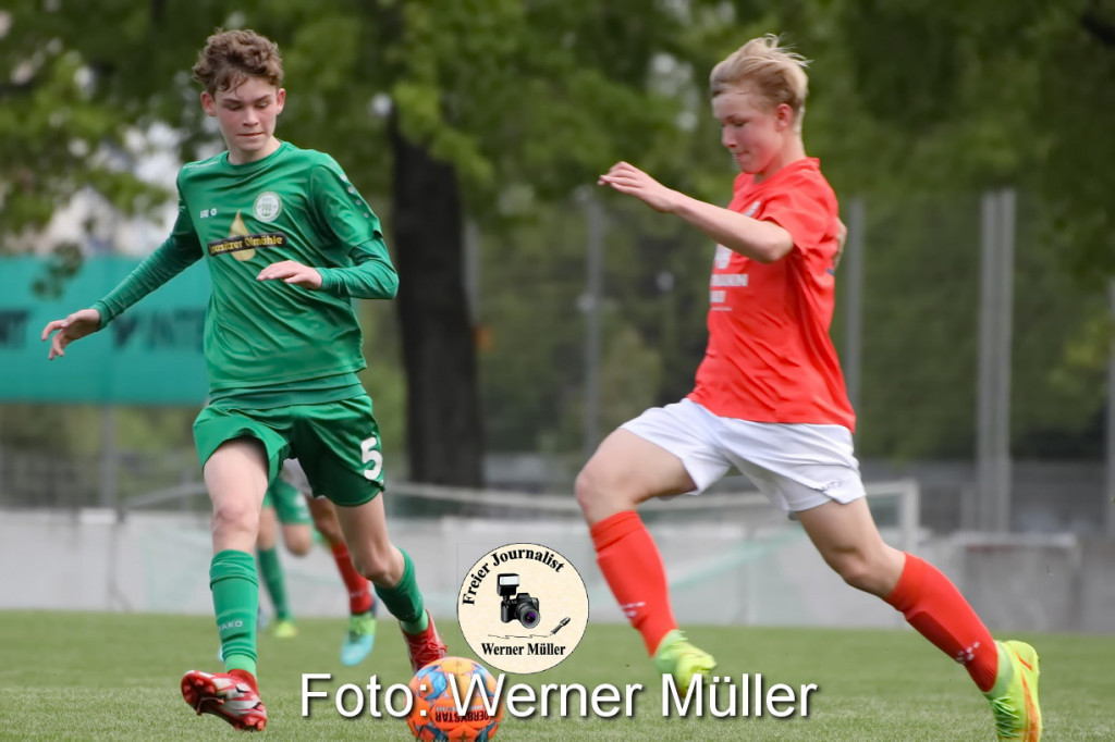 2022-05-08 C- Junioren Landesklasse Hoyerswerdaer FC in grn - SC Borea II in rot 0:3 (0:1) Foto: Wer