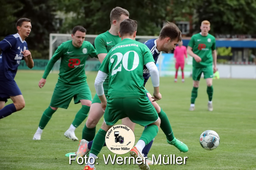2022-05-28Hoyerswerdaer FC in grnDJK Blau Wei Wittichenau in blau 7:0 (3:0) Foto Werner Mller