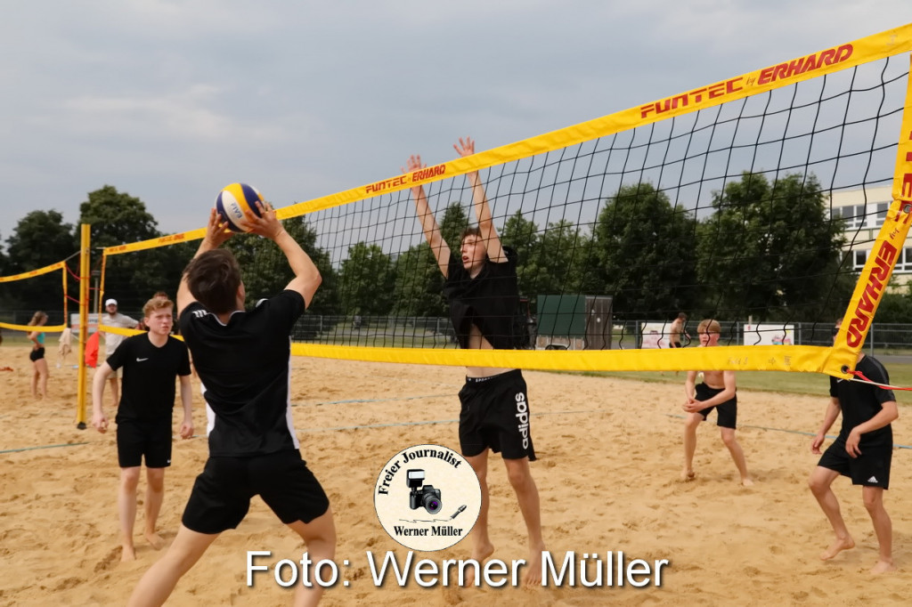 2022-06-04-WM-180f183e1277ecfef51.jpg
