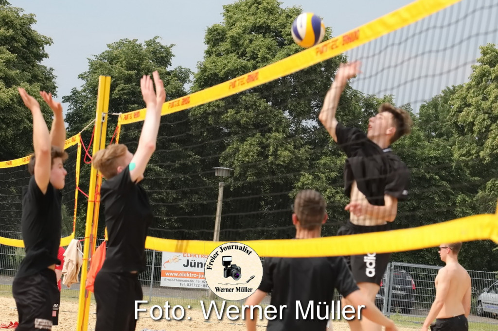 2022-06-04Beachvolleballturnier auf der Beachanlage der LebensRumein der Strae des Friedens in Hoyer
