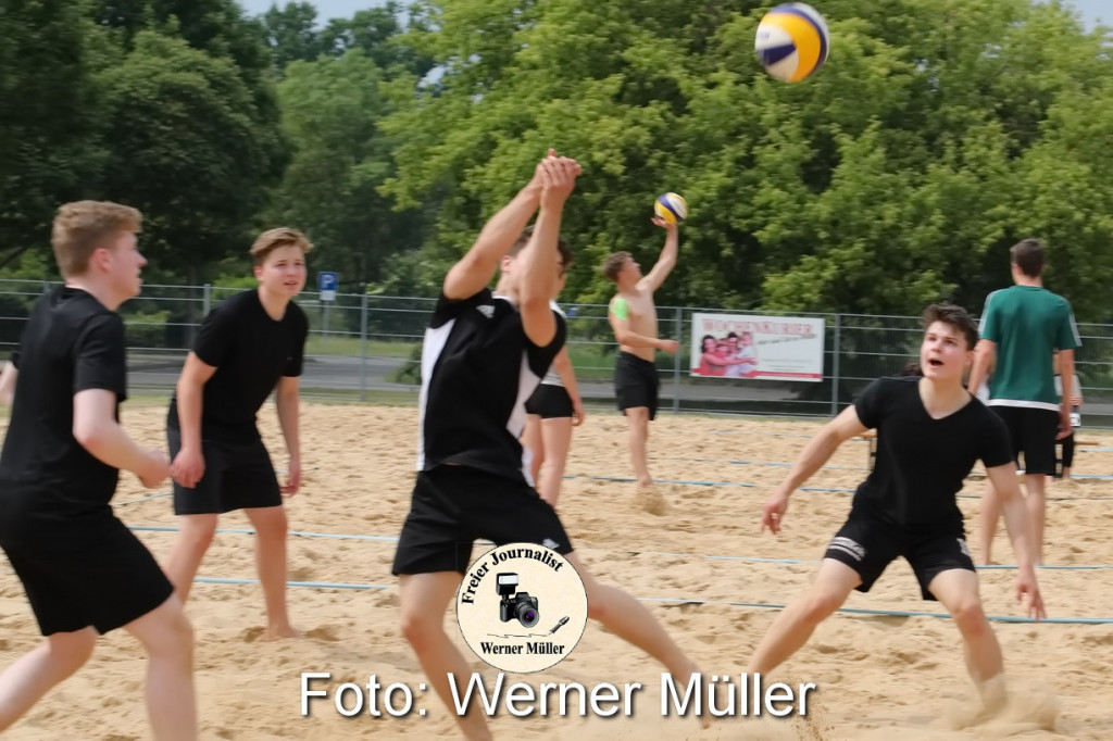2022-06-04Beachvolleballturnier auf der Beachanlage der LebensRumein der Strae des Friedens in Hoyer