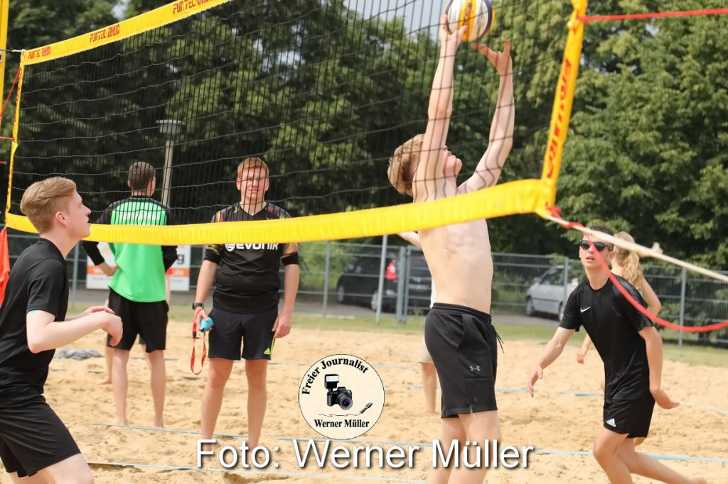 2022-06-04Beachvolleballturnier auf der Beachanlage der LebensRumein der Strae des Friedens in Hoyer
