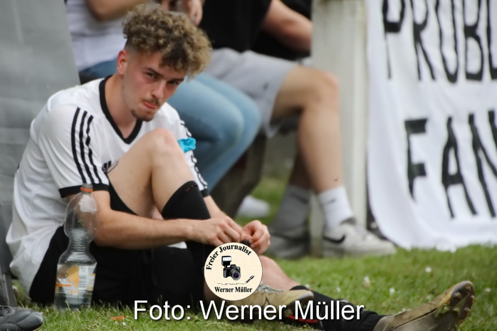 2022-06-11SpVgg LohsaWeikollm in wei- Hoyerswerdaeer FC I2:1Foto: Werner Mller