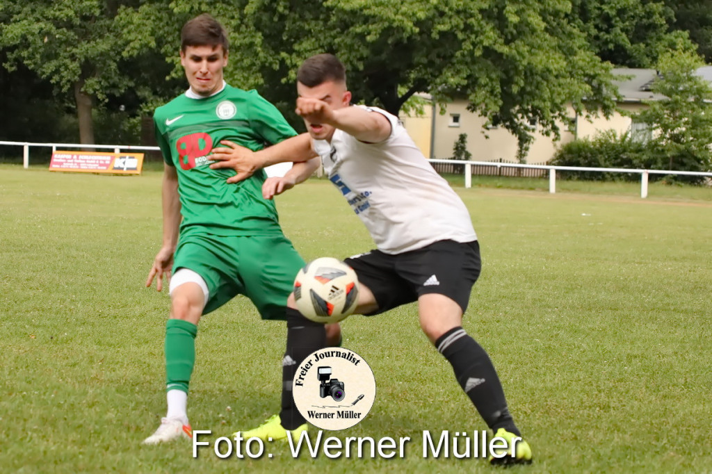 2022-06-11SpVgg LohsaWeikollm in wei- Hoyerswerdaeer FC I2:1Foto: Werner Mller