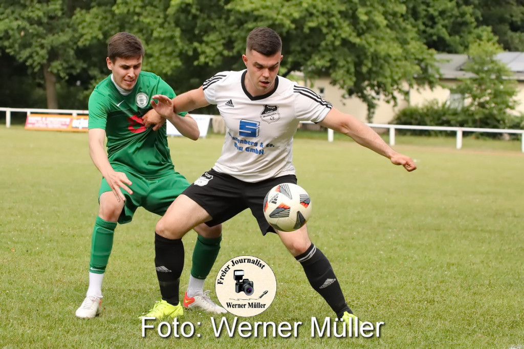 2022-06-11SpVgg LohsaWeikollm in wei- Hoyerswerdaeer FC I2:1Foto: Werner Mller