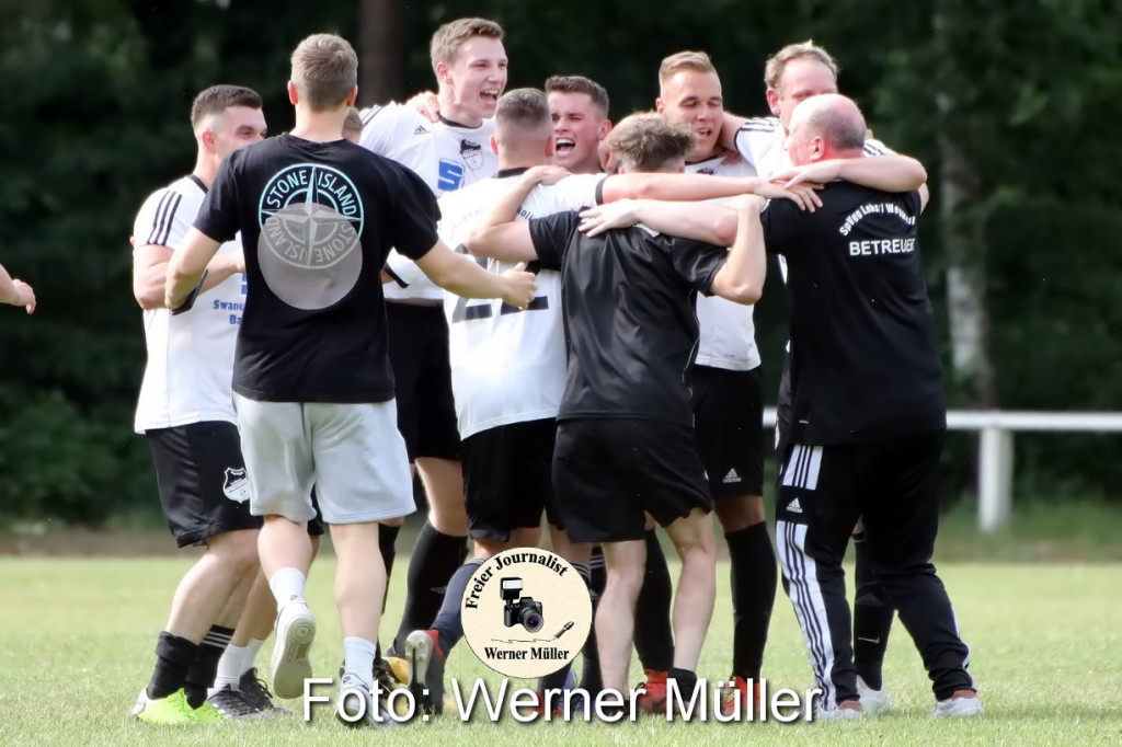 2022-06-11SpVgg LohsaWeikollm in wei- Hoyerswerdaeer FC I2:1Foto: Werner Mller