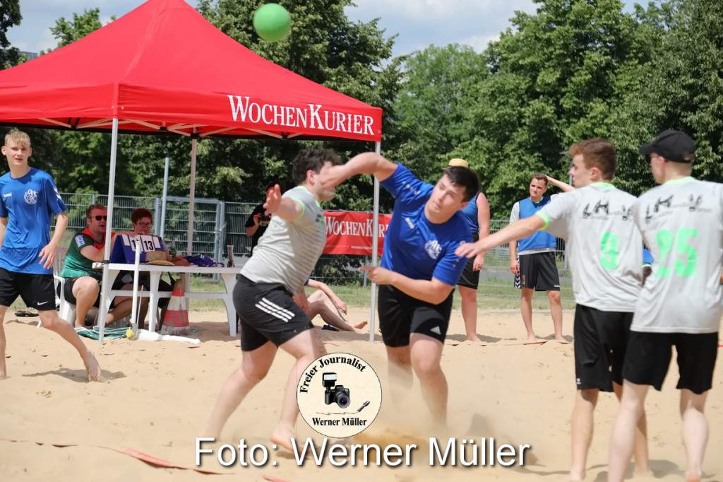 2022-06-12-WM-0180adbecc4ef93fcb61.jpg