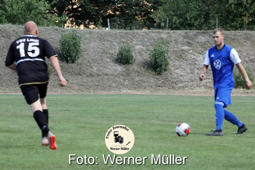 2022-07-02 Lutz Schmuck AbschiedAbschiedsspiel Lutz SchmuckFSV Lauta in blau vs. Schnuckis Team in s