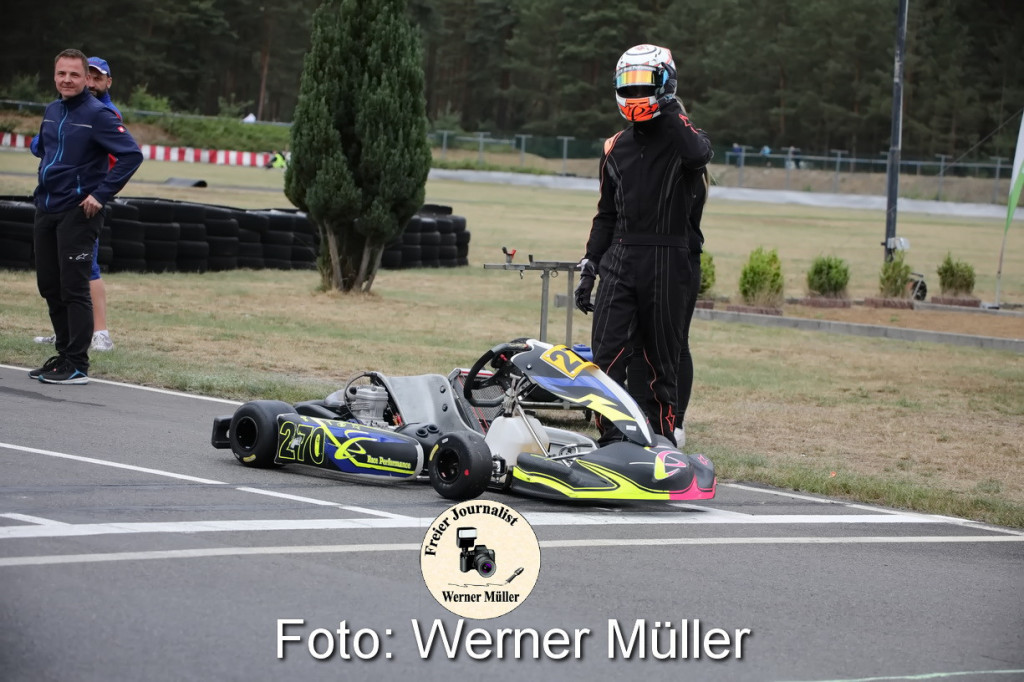2022-07-05-WM-842d9e9aab9c0aaccda.jpg