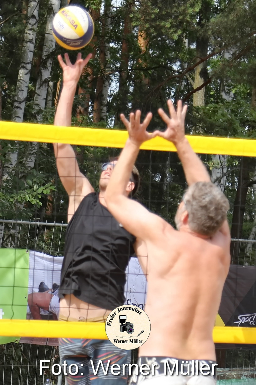 2022-07-23-WM-290da4908cd29a9f69c.jpg