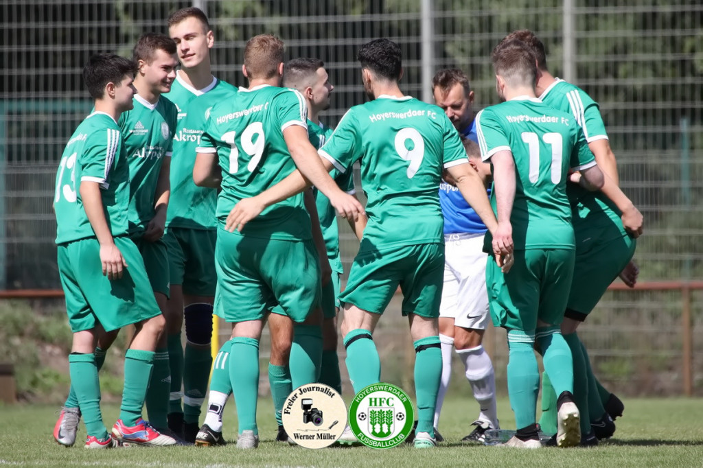 2022-09-03 Hoyerswedaer FC II in grn -SV Laubusch in schwarz2:2 (1:1) Fotio: Werner Mller