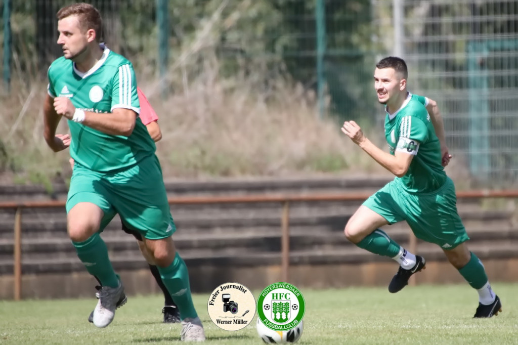 2022-09-03 Hoyerswedaer FC II in grn -SV Laubusch in schwarz2:2 (1:1) Fotio: Werner Mller