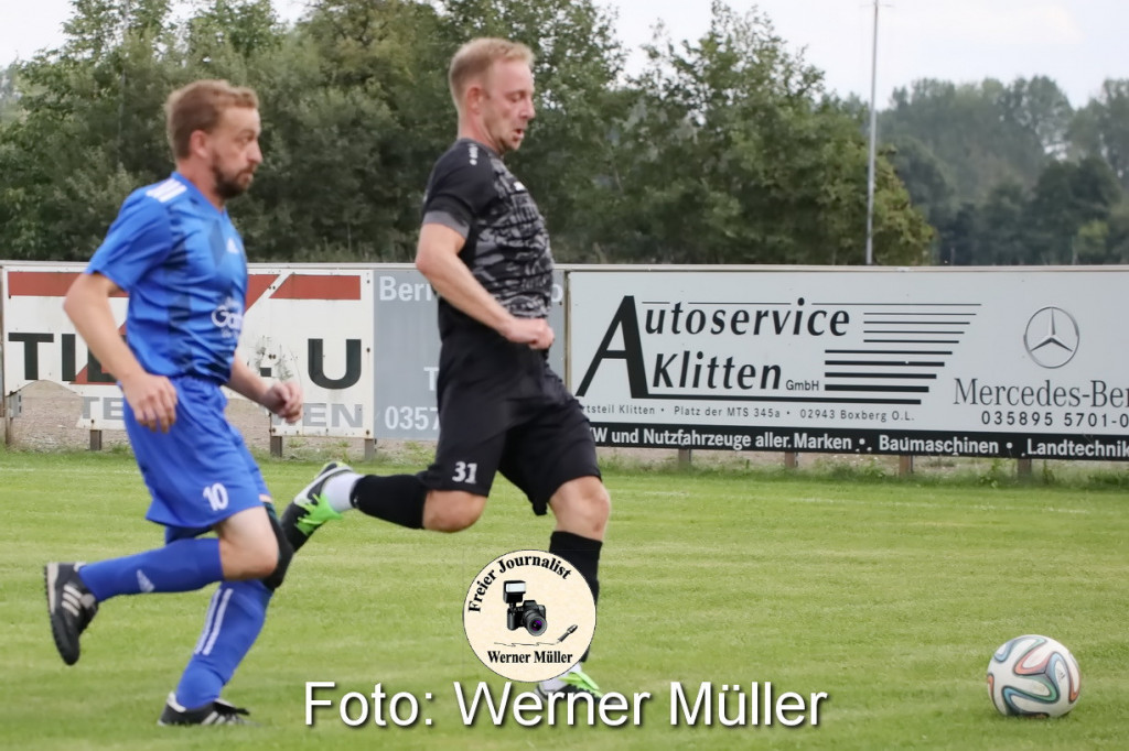 2022-09-03 SV Zeiig in blau -SV Post GermaniaBautzen in schwarz1:2 (1:0)  Fotio: Werner Mller