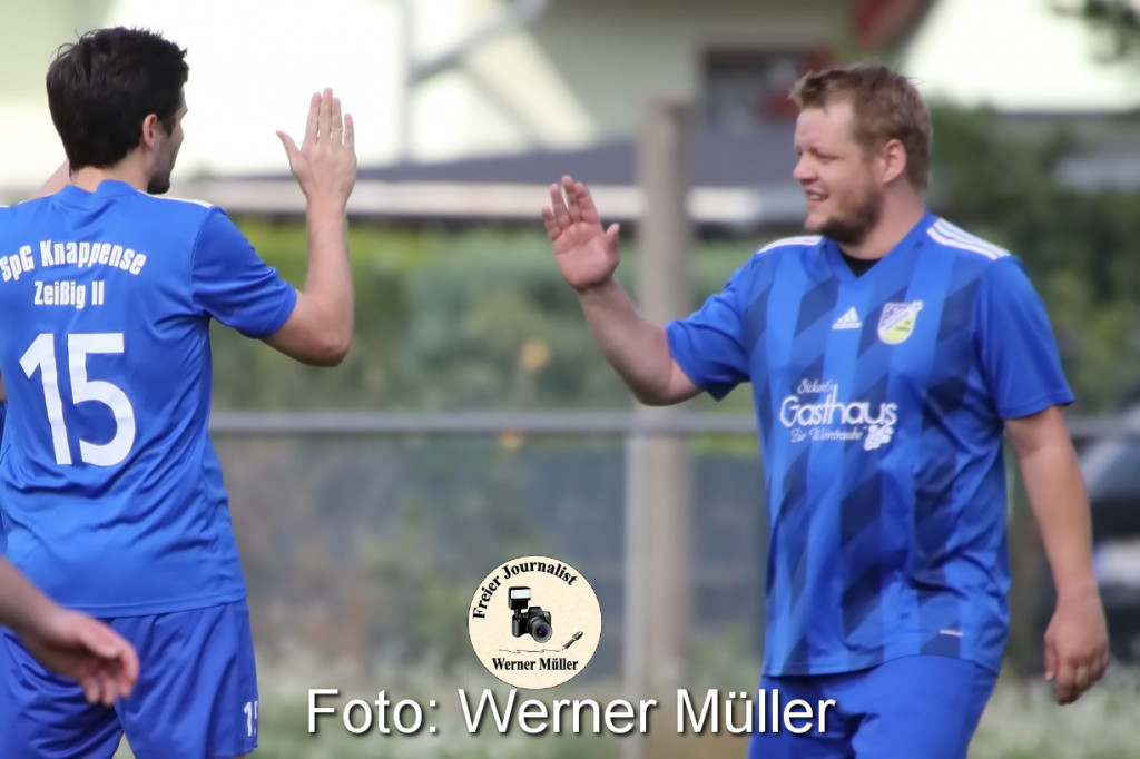 2022-09-03 SV Zeiig in blau -SV Post GermaniaBautzen in schwarz1:2 (1:0)  Fotio: Werner Mller