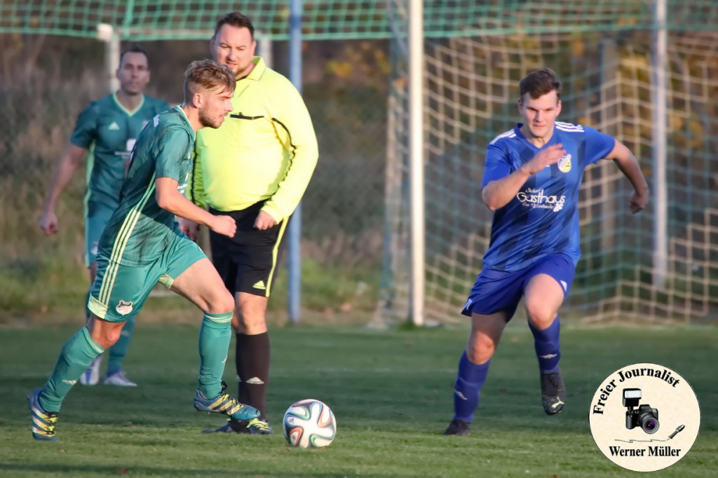 2022-11-12 SV Zeiig in blau - SpVgg Lohsa Weikollm in grn 1:0 (0:0)Foto: Werner Mller