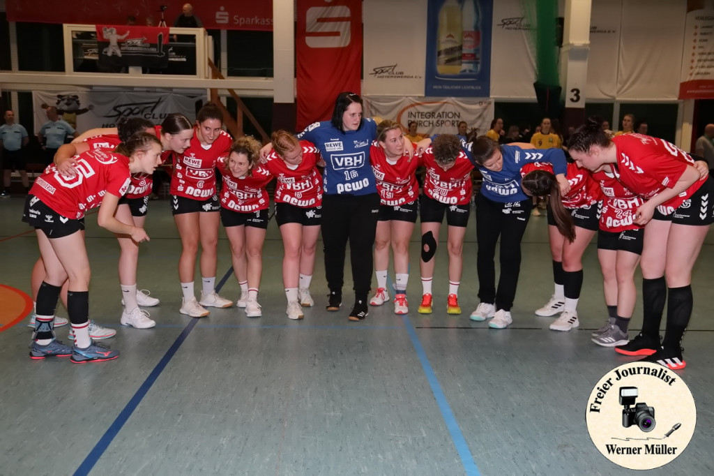 2023-01-07 Handball Frauen SC Hoyerswerda in rot- SC Markranstrdt II in gelb 23-22 (11-10)Foto: Wern