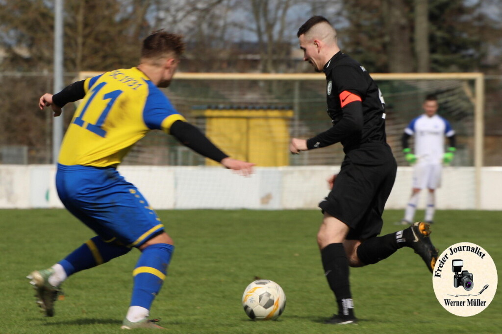 2023-04-01Hoyerswerdaer FC II in schwarz - Thonberger SC 1:1 (1:0)Foto: Werner Mller