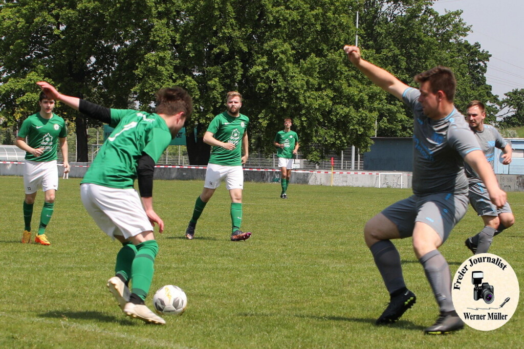 2023-05-20 Hoyerswerdaer FC 2. in grn -SpG Oling/Skaska / Wittichenau 2. ingrau 4;1 Foto: Werner Mller