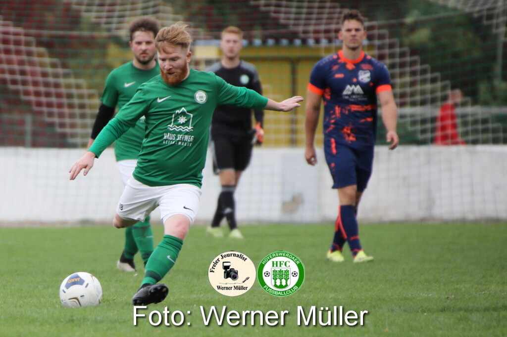 2023-10-07 Hoyersweredaer FC II in grn -  SV Aufbau Deutschbasleitz in blau5:0 (2:0)  Foto: Werner Mller