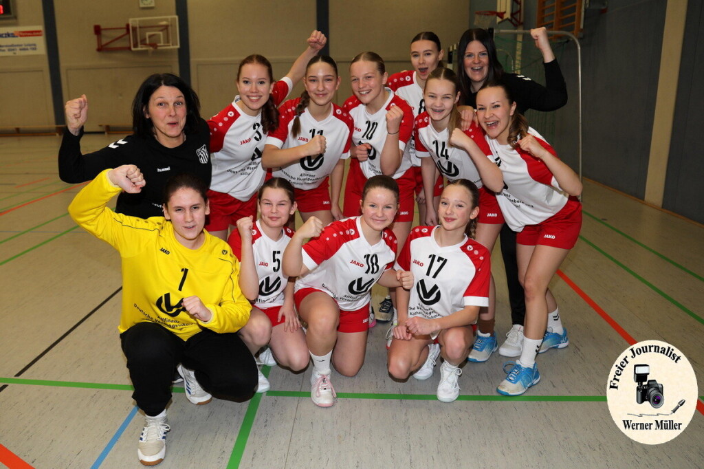 2024-01-20Handball Ostsacvhsenliga B- Mdchen Knigswarthaer SV in wei-rot  Foto: Werner Mller