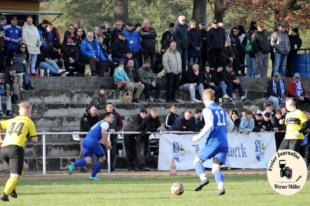 2024-02-24FSV Lauta in blau - SV Laubusch in gelb1:1 (0:1)Foto: Werner M+ller