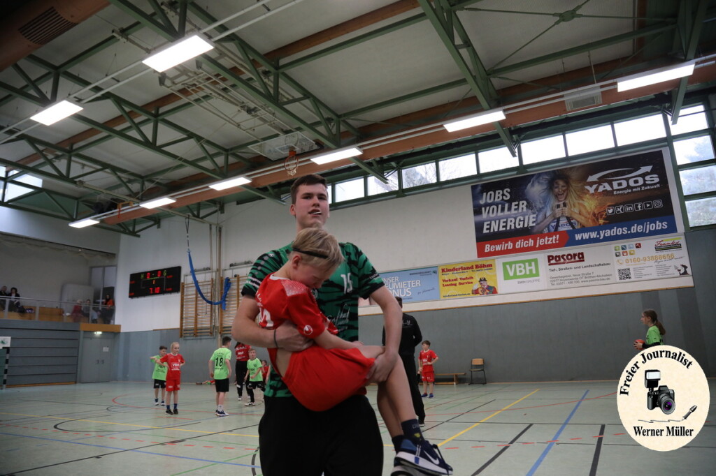 2024-03-09-WM-194faaeca309ceaecff.jpeg
