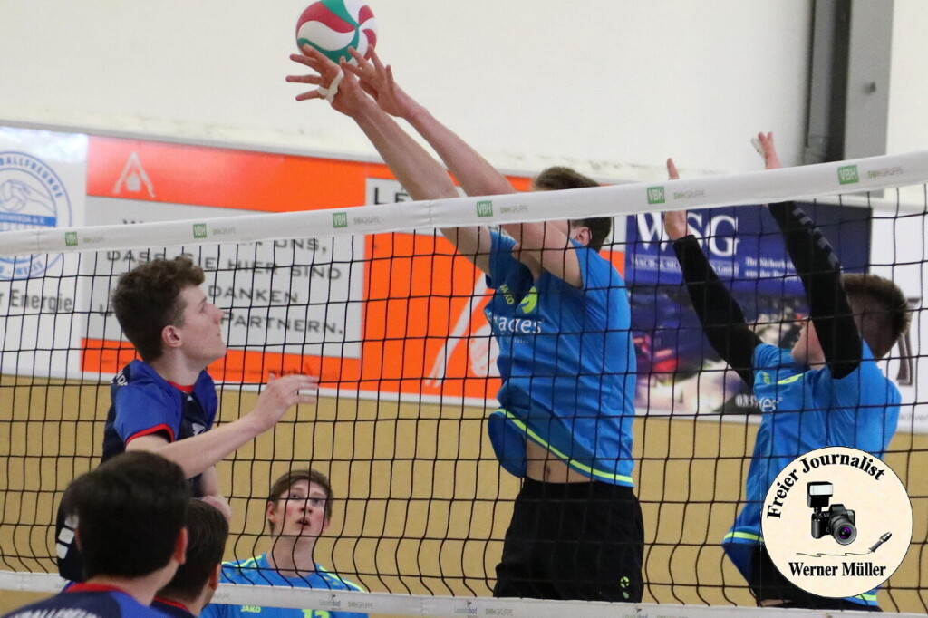 2024-04-27 Volleyball VF BW Hoyerswerda II in blau - Zittau IIin hellblau Foto: Werner Mller
